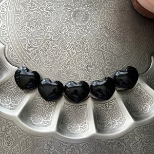 Black obsidian heart